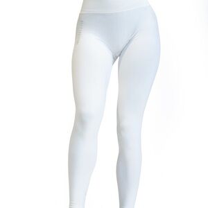 Keep that pump White Leggings